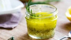 How to make a simple Vinaigrette