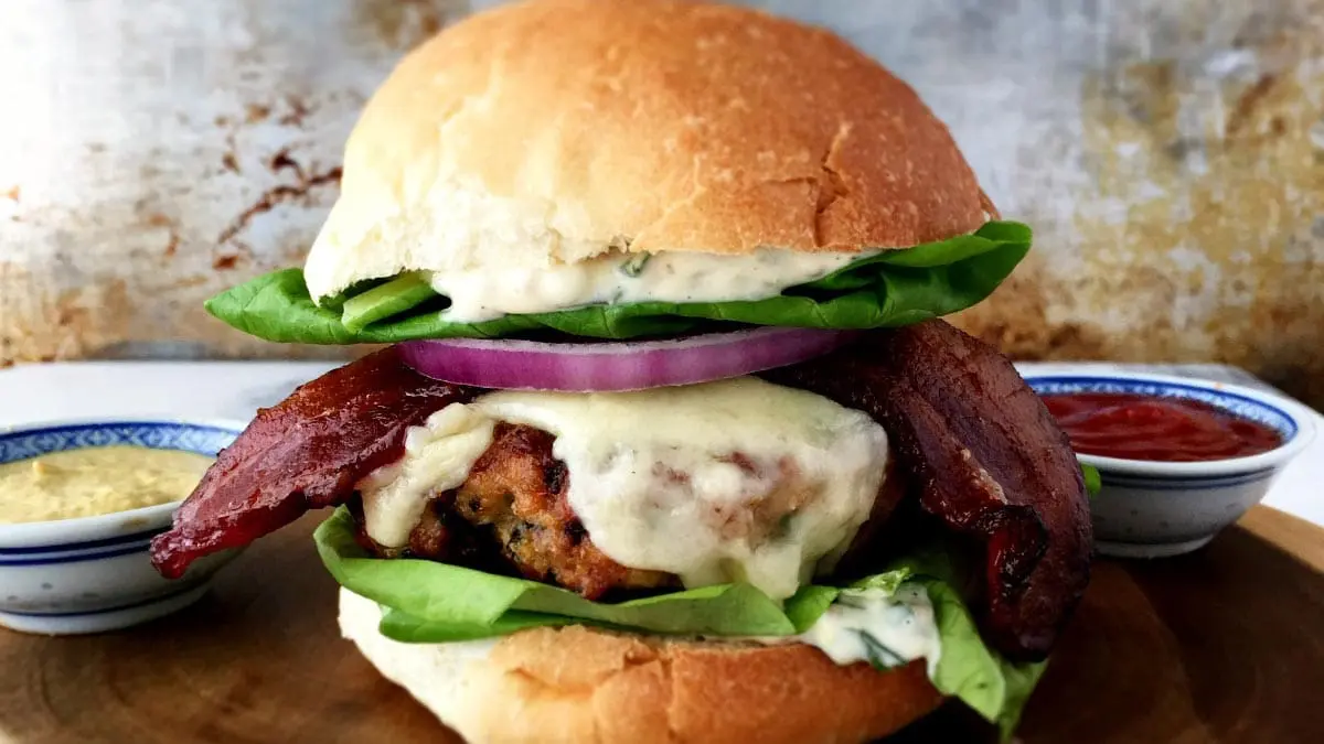 chipotle-apple-turkey-burger-with-mustard-herb-aioli