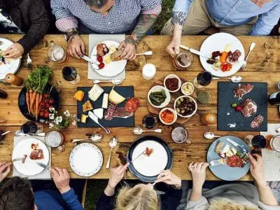 7-food-safety-tips-for-dining-out