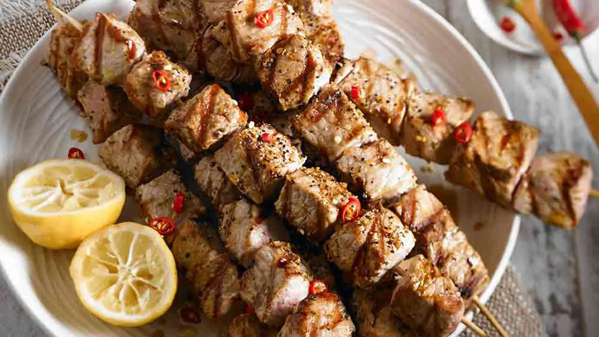 classic-pork-souvlaki