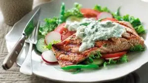 grilled-salmon-salad-with-feat-dressing