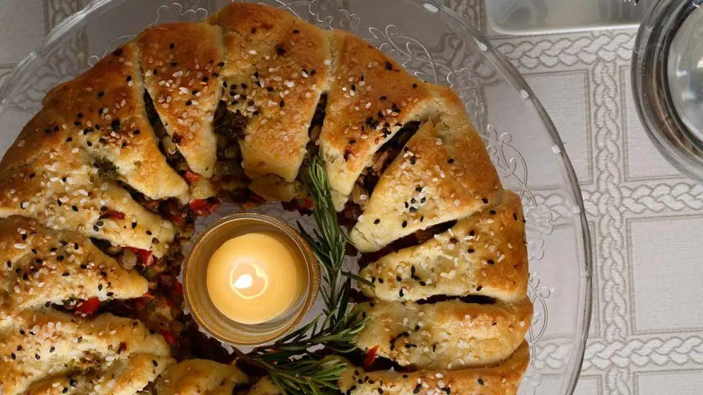 LentilStuffedPastryWreath