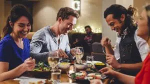 healthy-dining-out-tips