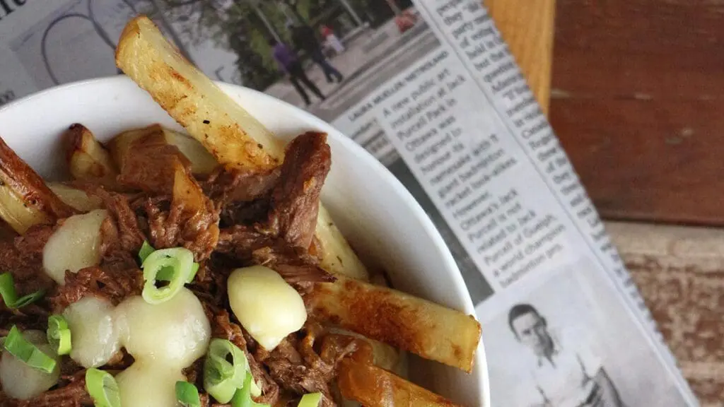 slow-cooker-beef-poutine