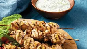 chicken-souvlaki-with-tzatziki