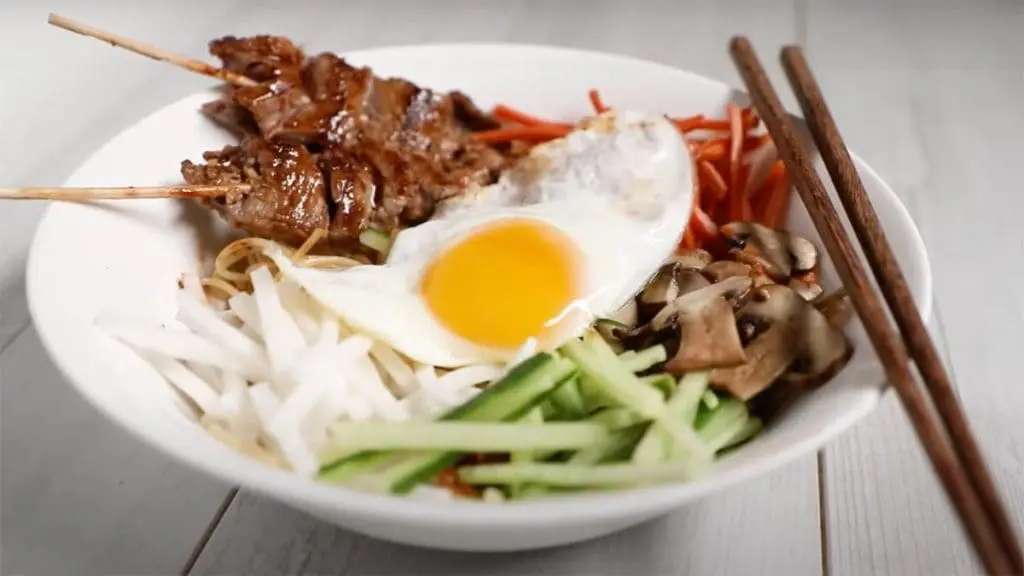 ginger-beef-and-mushroom-bowl