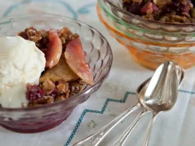 apple-cranberry-crisp