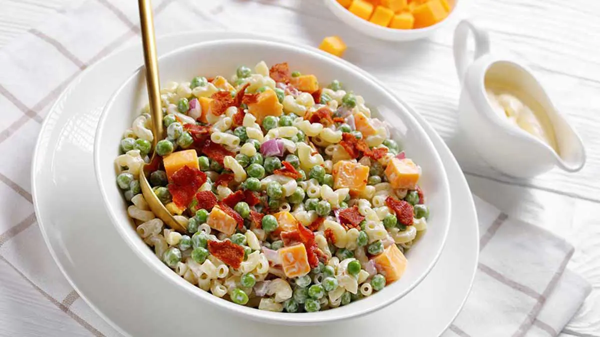 bacon-ranch-macaroni-salad