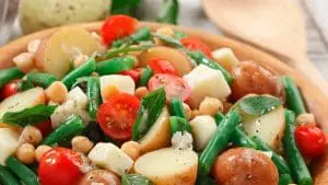 lemony-potato-salad-with-chickpeas-and-mozzarella