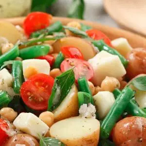 lemony-potato-salad-with-chickpeas-and-mozzarella