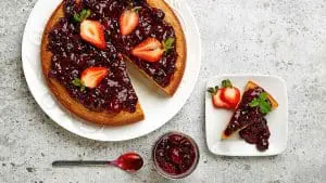 yogurt-lemon-cake-with-berry-sauce