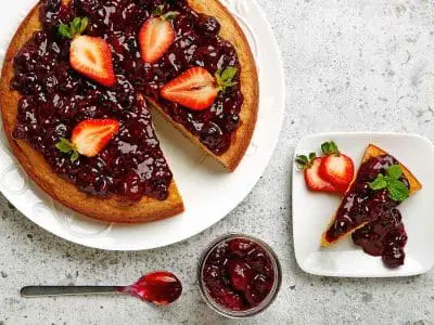 yogurt-lemon-cake-with-berry-sauce