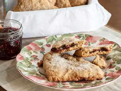 barley flake turnovers jam