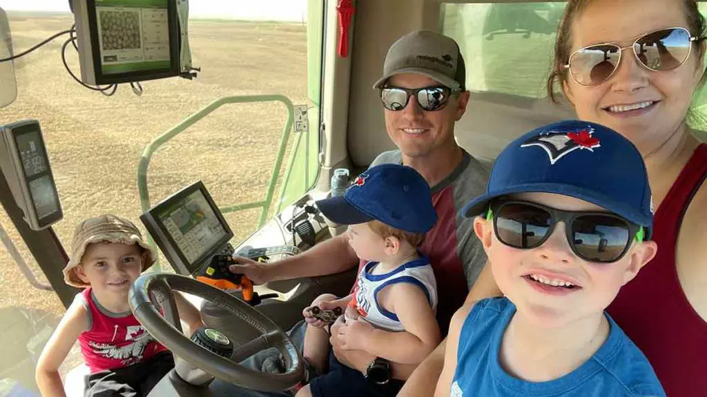 leguee family in combine