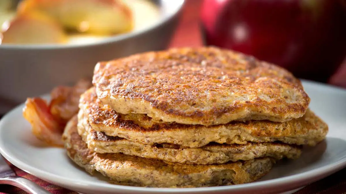 Overnight Oat And Apple Pancakes