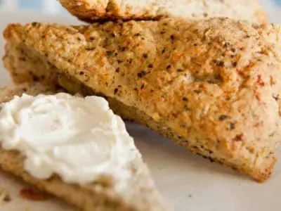 herbed cottage cheese pan bread