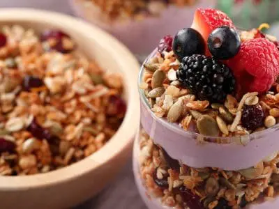 sprouted lentil granola parfait