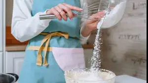 baking cake