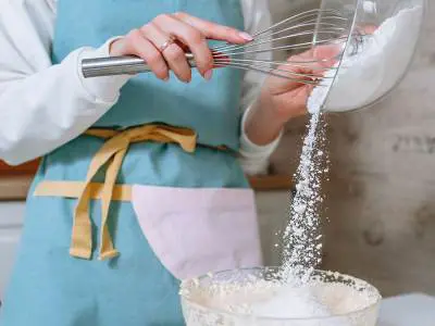 baking cake