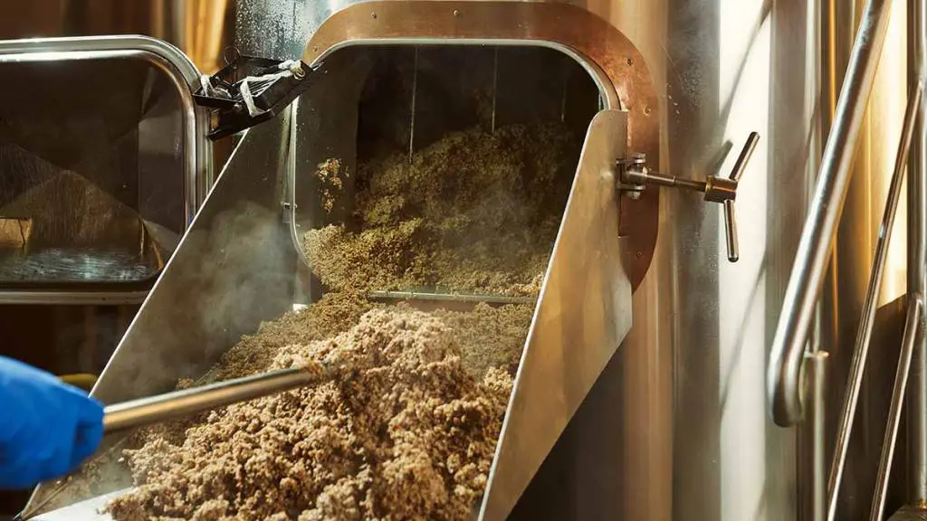 mashing-milled-malt-grains