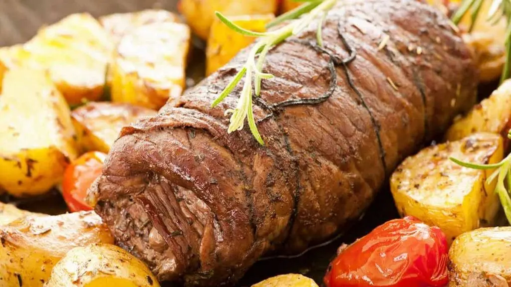 Beef-Roulade-Parsley-Garlic-Crust1