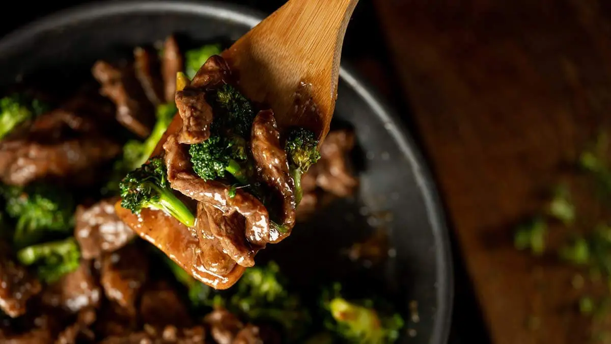 Beef-and-broccoli-stirfry