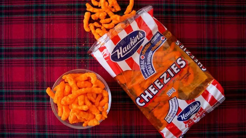Canadian-Snacks-Hawkins-Cheezies