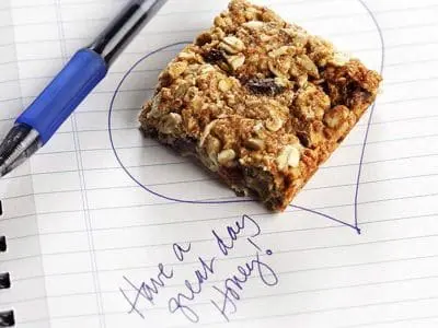 lunchbox-granola-bars