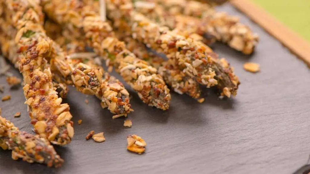 Parmesan-and-Oat-Breaded-Asparagus