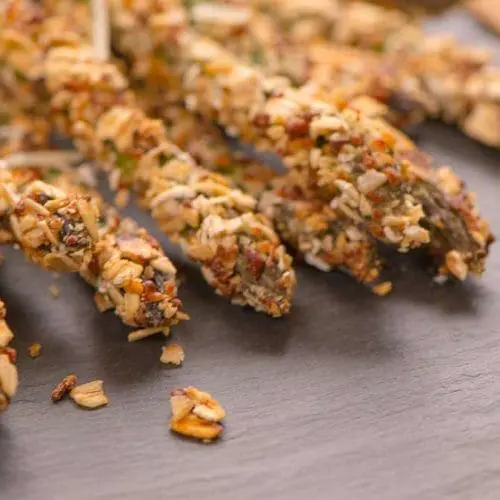 Parmesan-and-Oat-Breaded-Asparagus