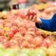 apples-at-the-grocery-store