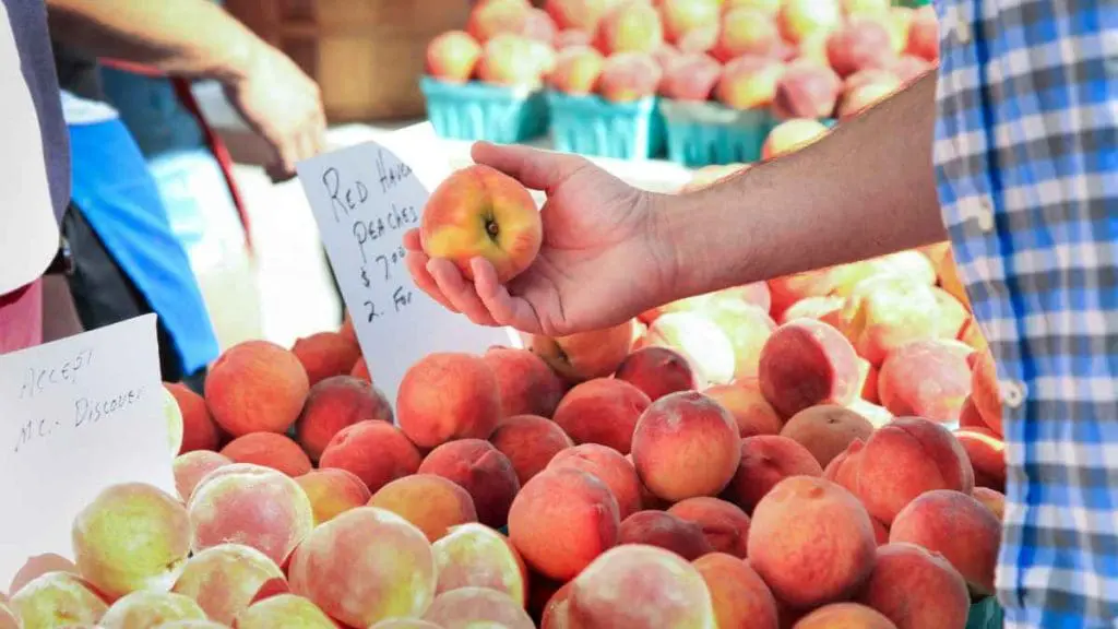 Buying-Peaches