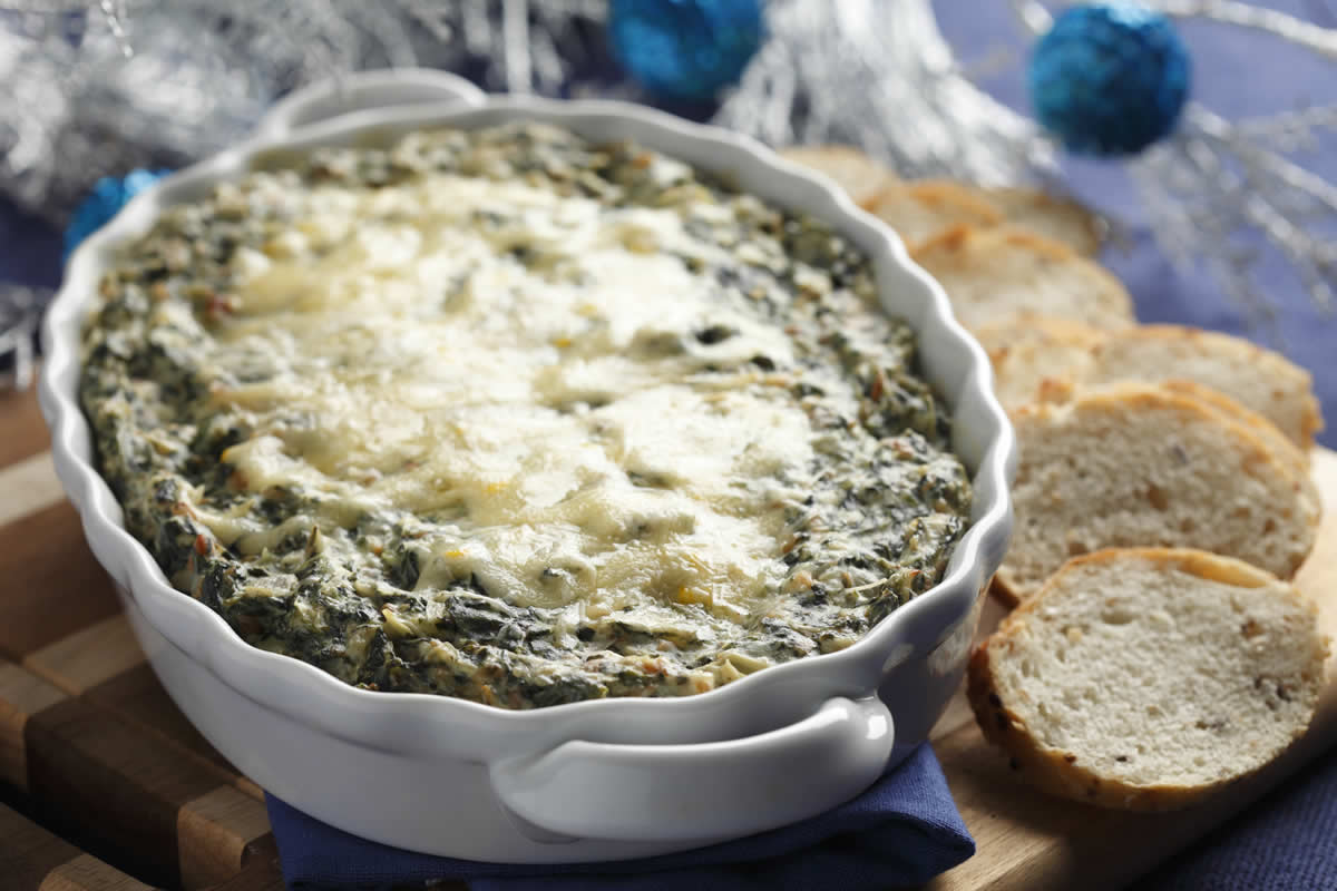 Baked Spinach & Artichoke Dip with Gouda