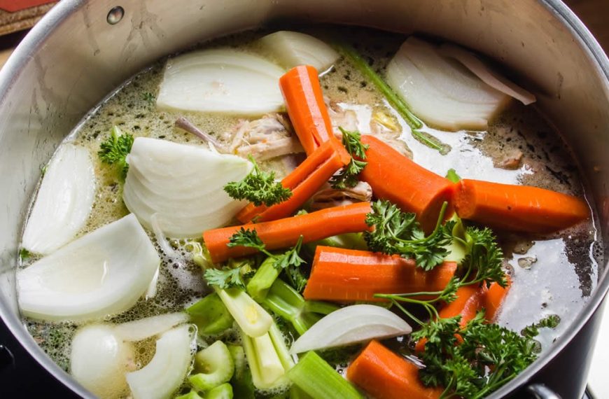 How to make chicken stock