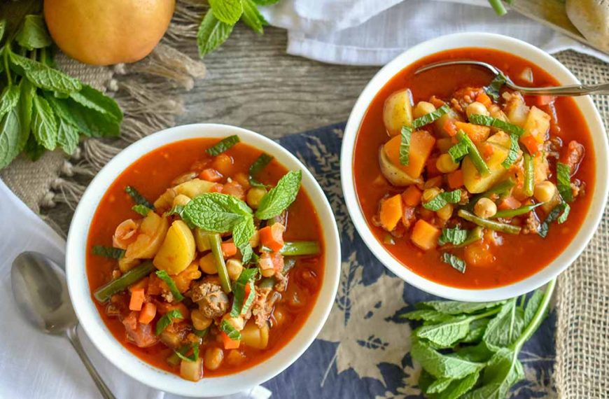 pear-and-sausage-chili