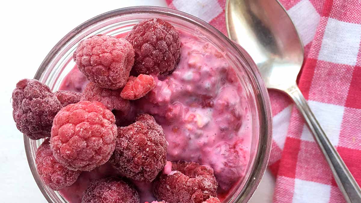raspberry-overnight-oats
