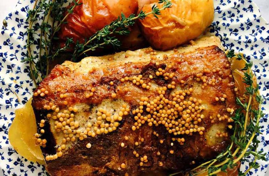 savoury-slow-cooker-pork-roast-with-mustard-and-apples