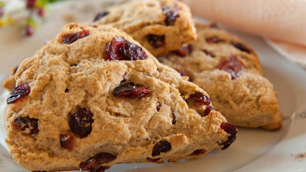 yogurt-barley-fruit-scones
