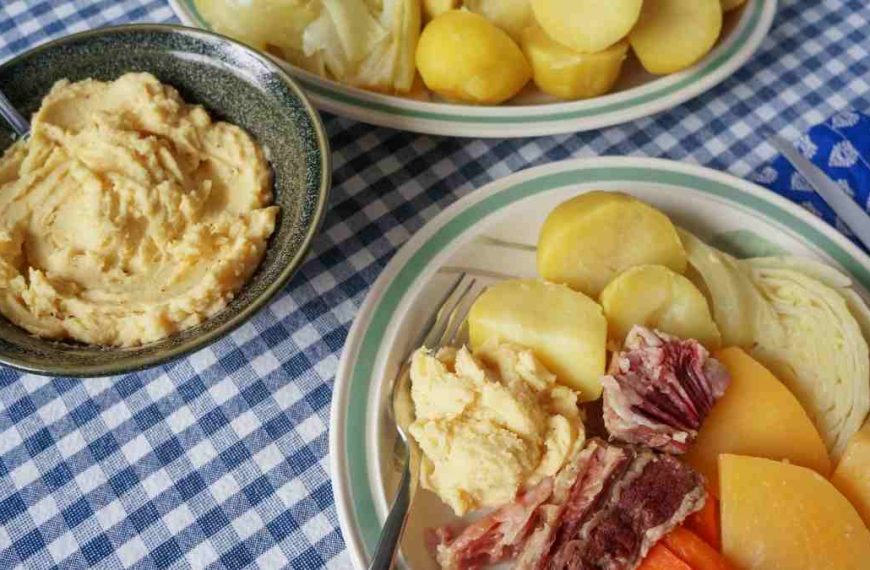 The History of the Iconic Jiggs Dinner