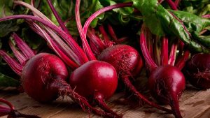 beets-with-greens