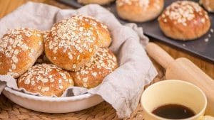 Honey-Oat-Buns