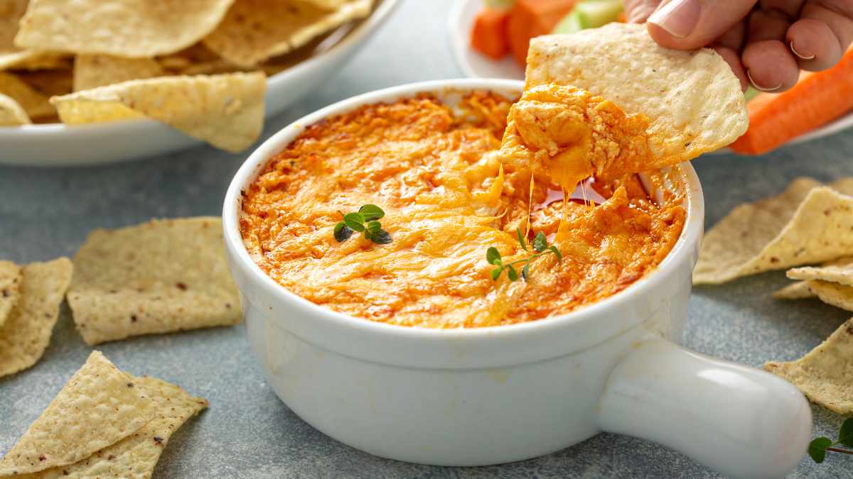 Cheesy Buffalo Chicken Dip