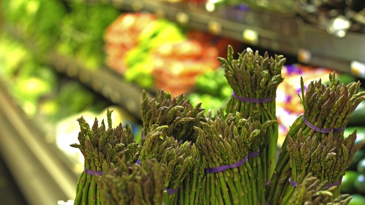 Buying Asparagus