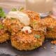 Crab-Cakes-with-Lemon-Aioli