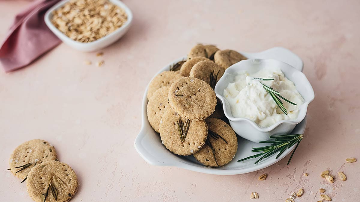 Oatmeal-crackers