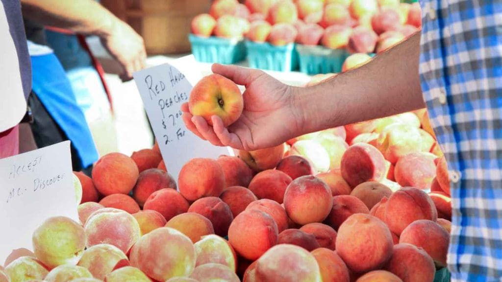 Buying-Peaches