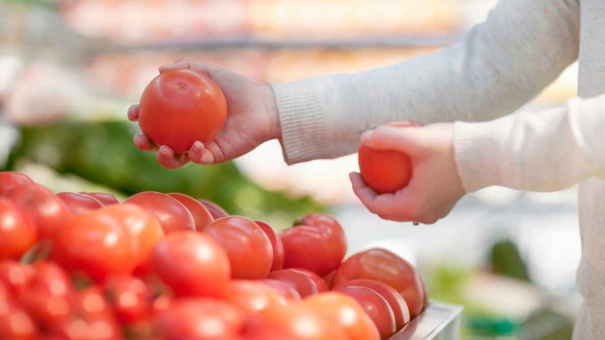 Buying Tomatoes